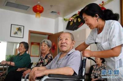 動態 | 人工智能、一帶一路 天大人兩會關鍵詞中的養老服務新視角